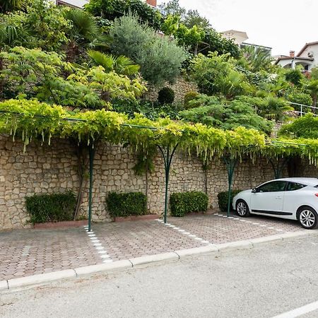 Apartments Mandica Rabac Εξωτερικό φωτογραφία