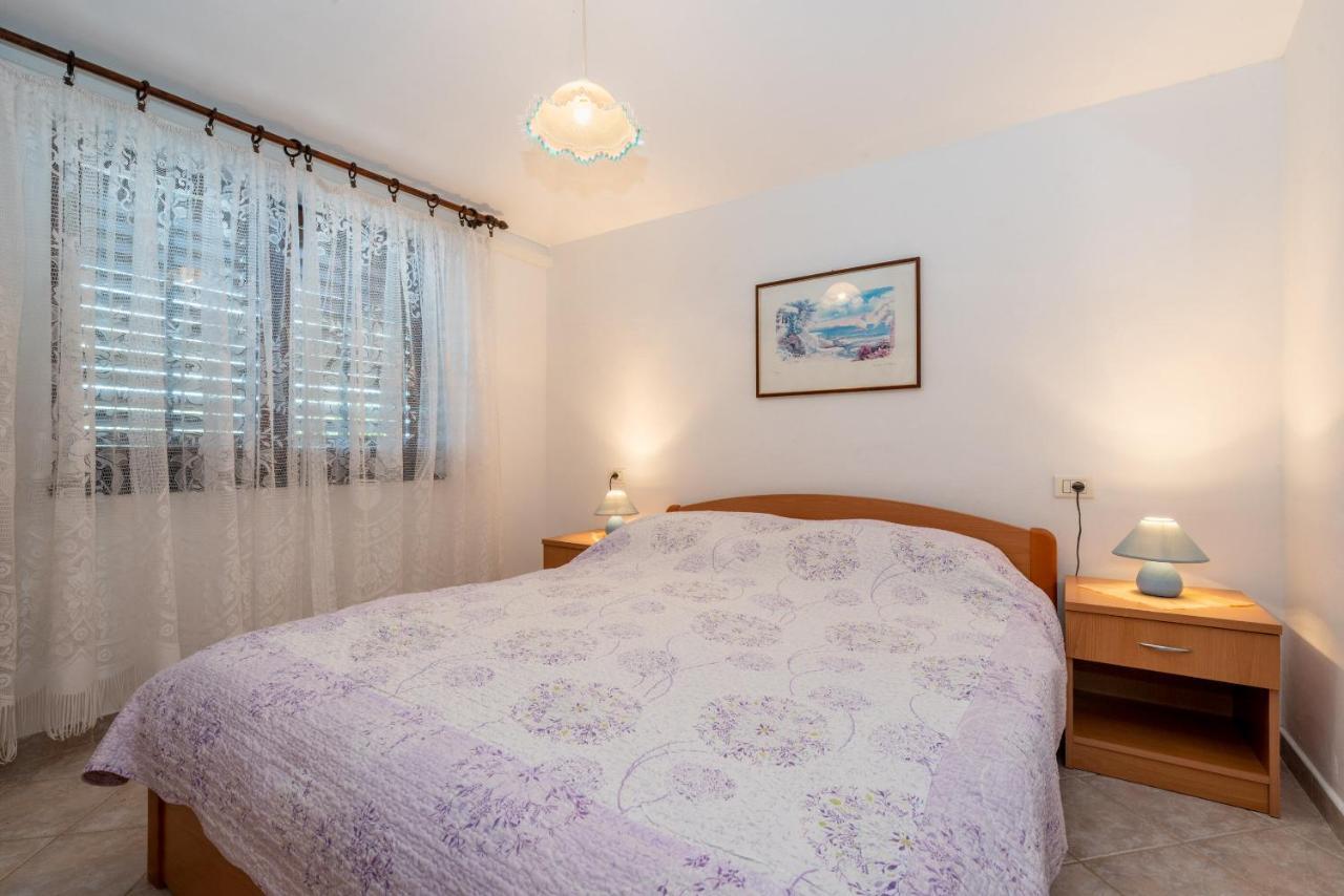 Apartments Mandica Rabac Εξωτερικό φωτογραφία