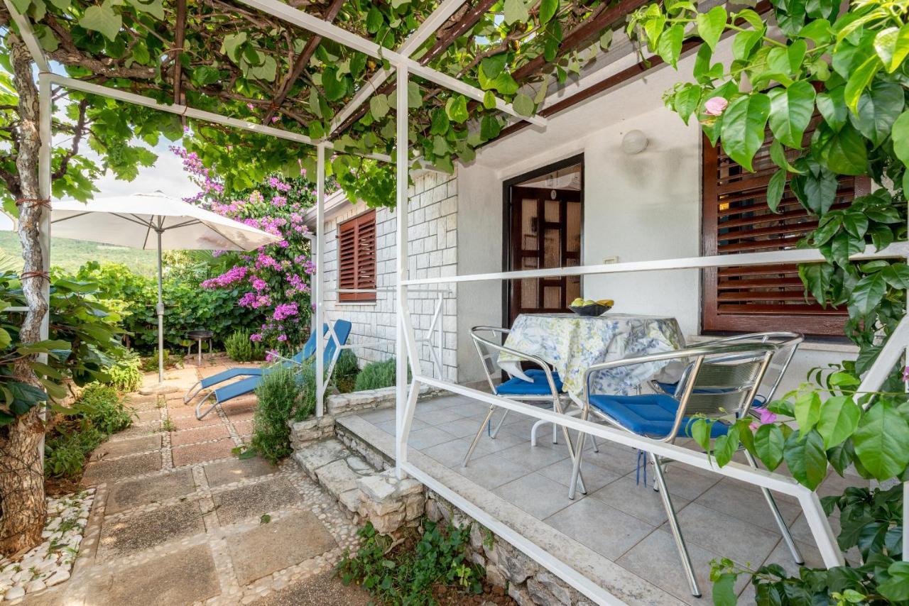 Apartments Mandica Rabac Εξωτερικό φωτογραφία