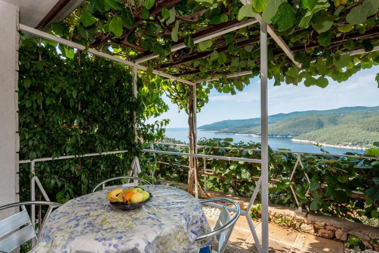 Apartments Mandica Rabac Εξωτερικό φωτογραφία