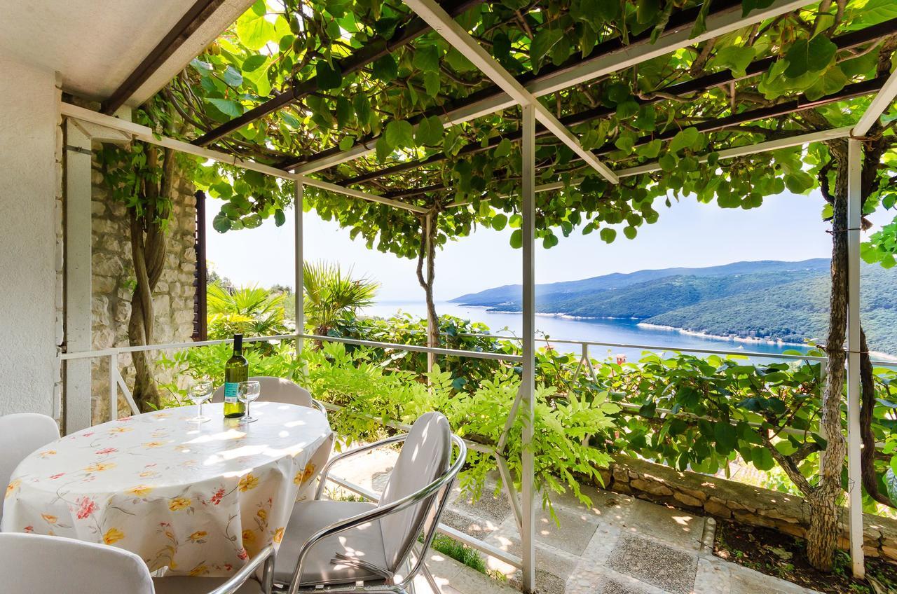 Apartments Mandica Rabac Εξωτερικό φωτογραφία