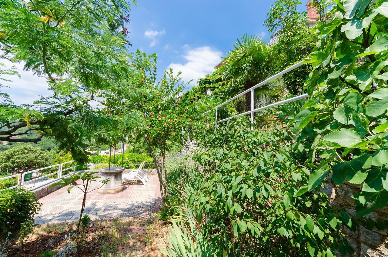 Apartments Mandica Rabac Εξωτερικό φωτογραφία